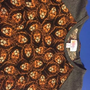 Small lularoe randy with lion print